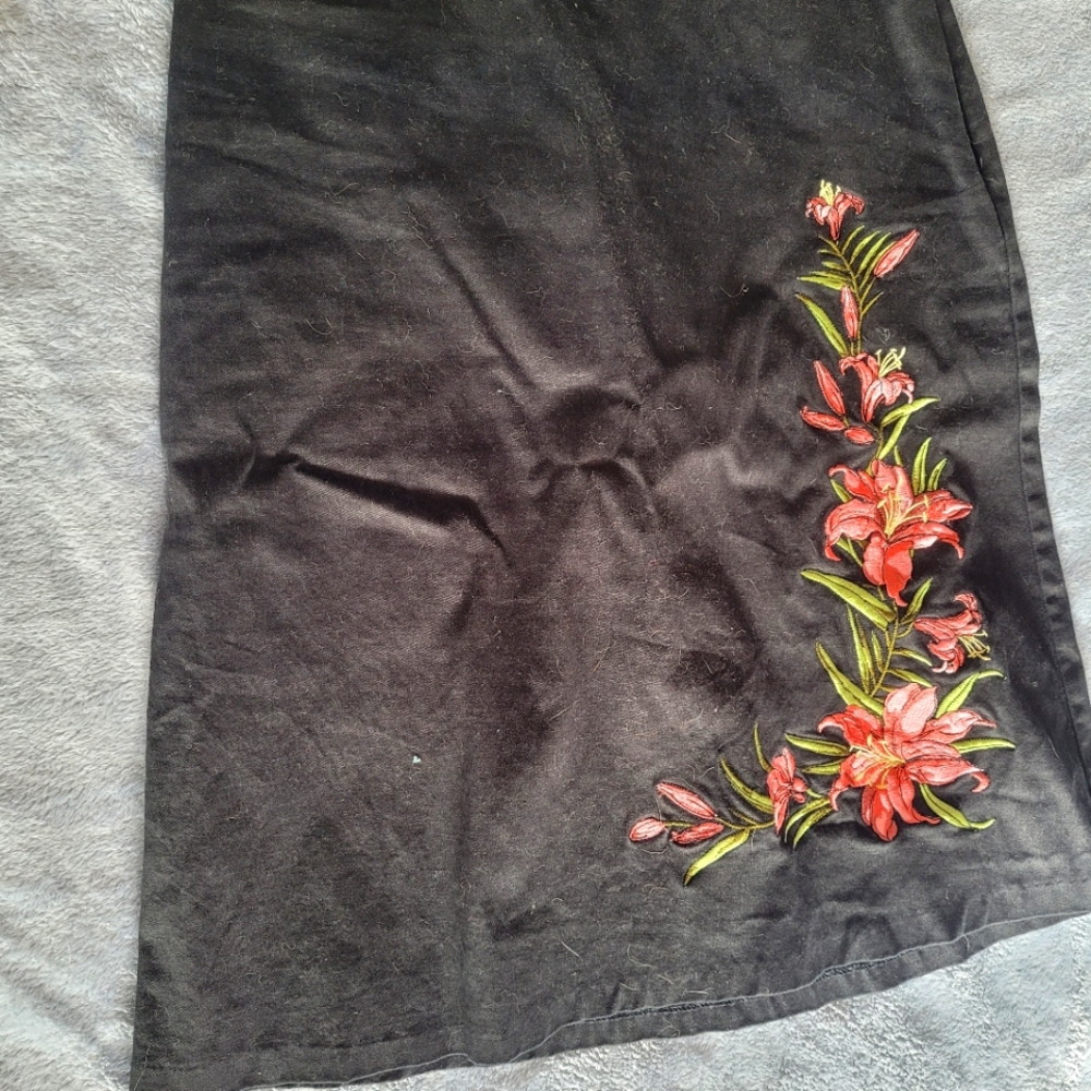 Black embroidered skirt